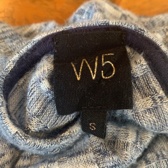 W5 Knit Short Sleeve Twist Front T-Shirt Blue and White Marled Women’s Small - Picture 4 of 4